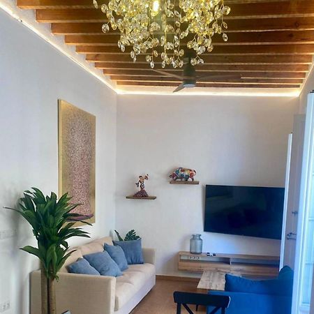 Casa Naty, Espacioso Renovado Apartamento En El Centro De Málaga Eksteriør bilde