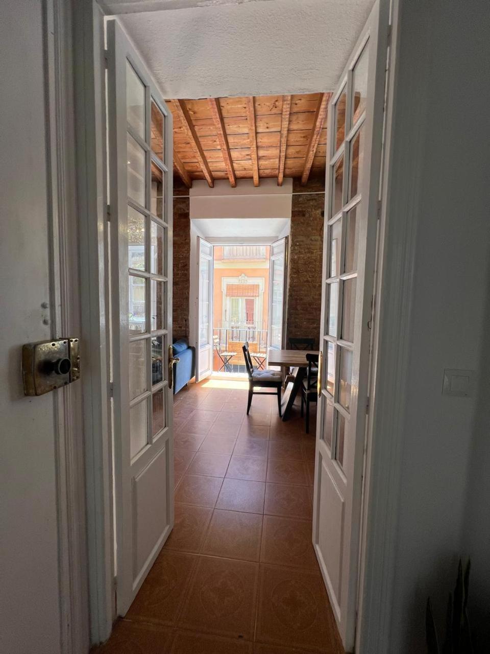 Casa Naty, Espacioso Renovado Apartamento En El Centro De Málaga Eksteriør bilde