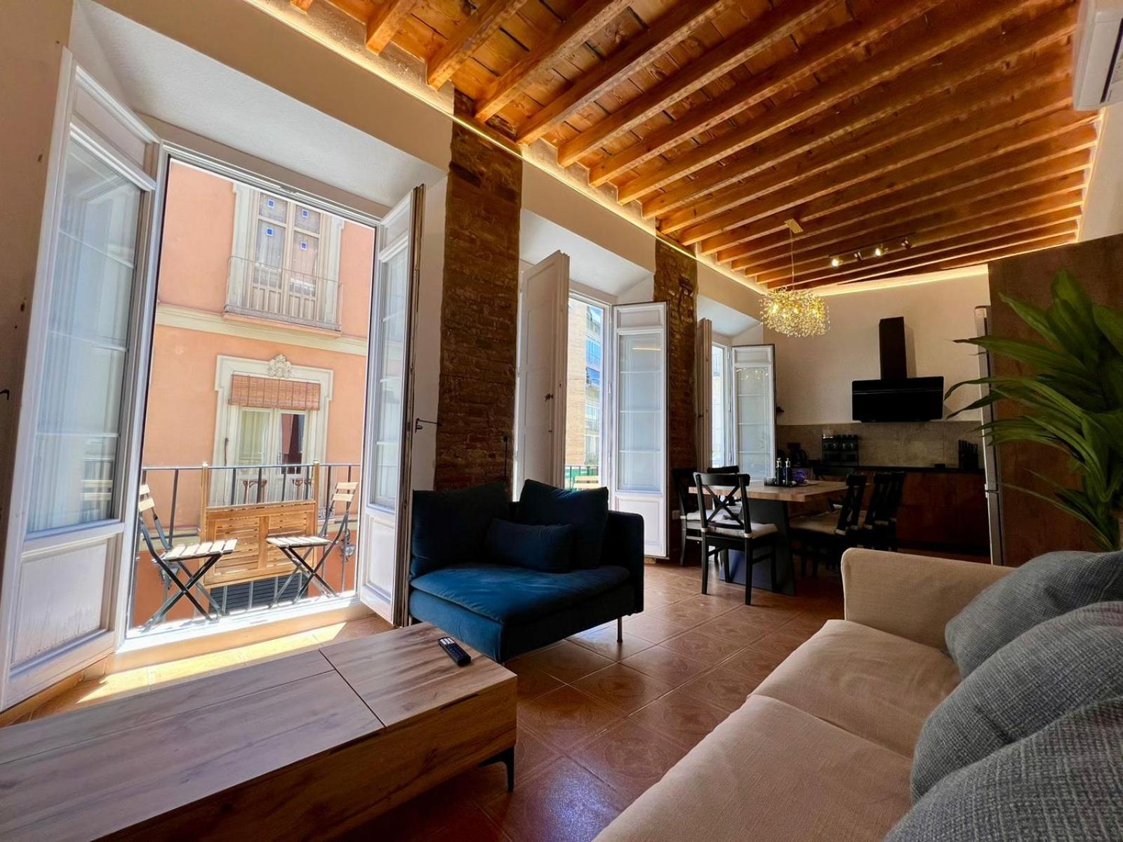 Casa Naty, Espacioso Renovado Apartamento En El Centro De Málaga Eksteriør bilde