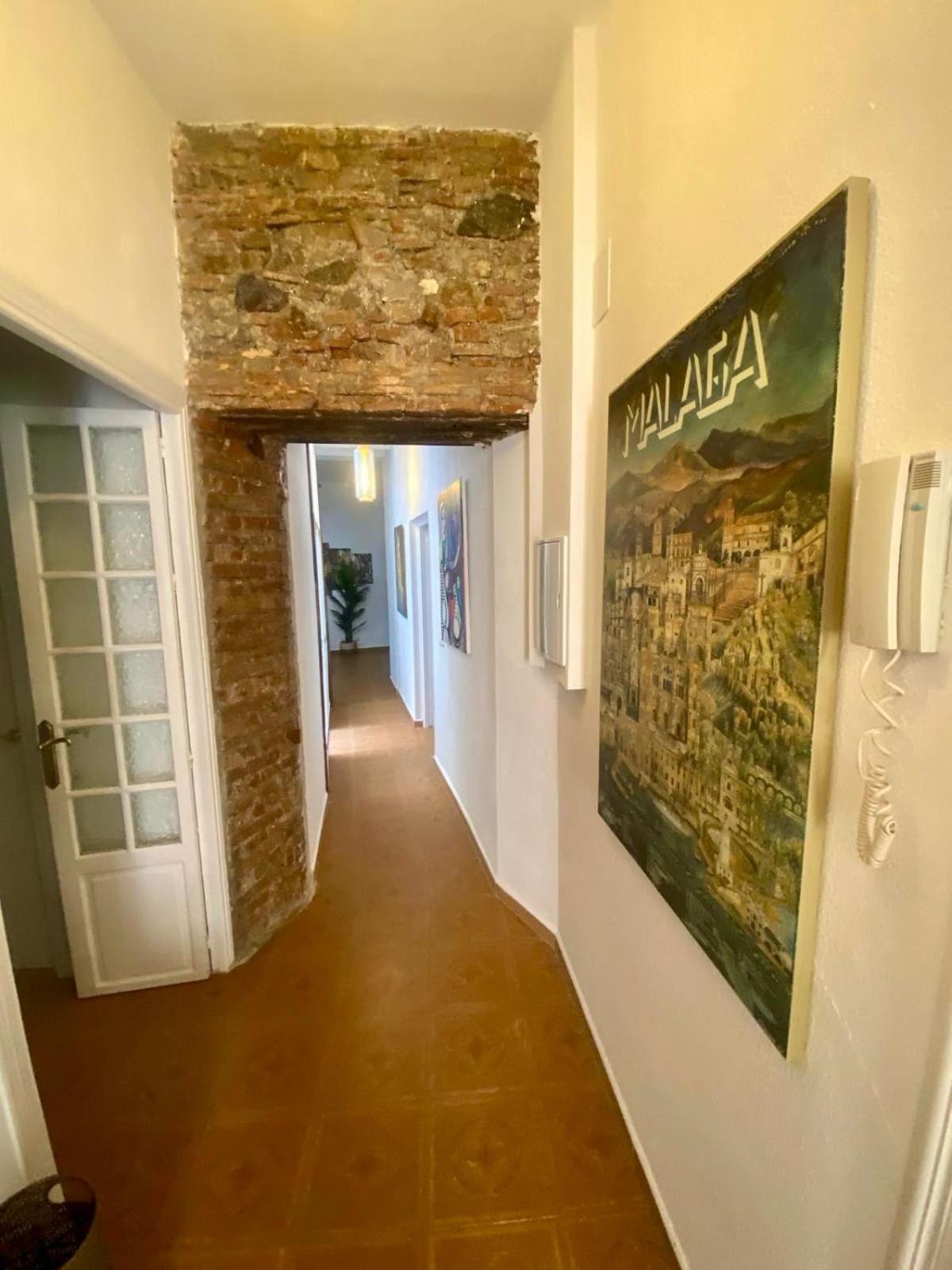 Casa Naty, Espacioso Renovado Apartamento En El Centro De Málaga Eksteriør bilde