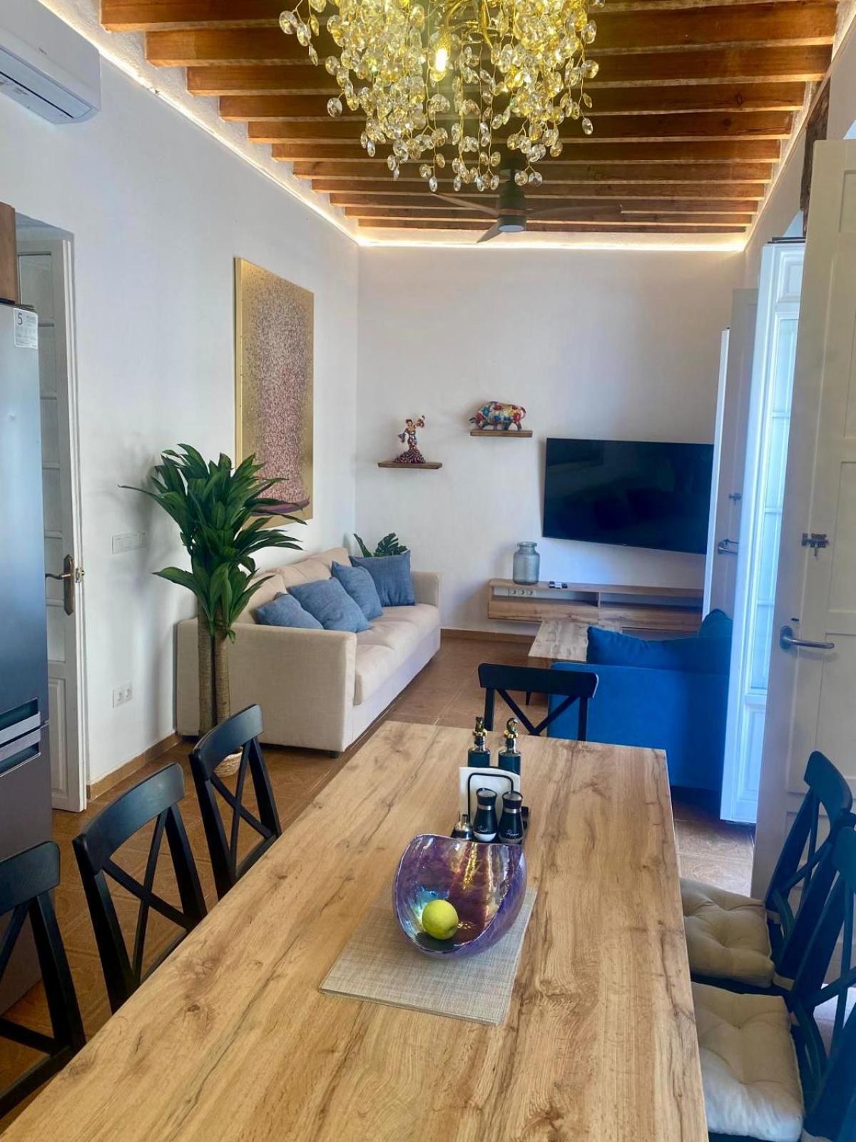 Casa Naty, Espacioso Renovado Apartamento En El Centro De Málaga Eksteriør bilde