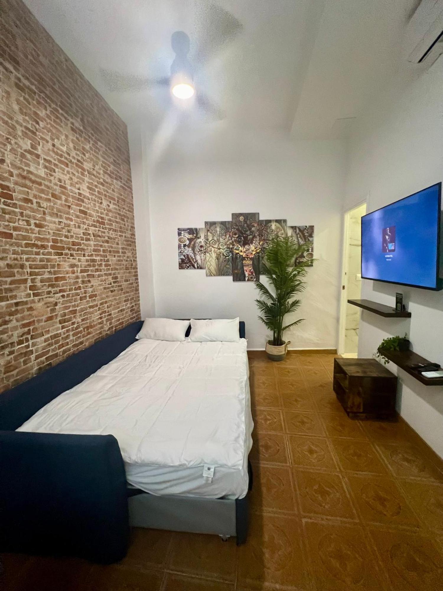 Casa Naty, Espacioso Renovado Apartamento En El Centro De Málaga Eksteriør bilde